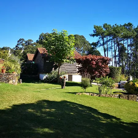 Shakti Rio Mino Eiras, O Rosal Holiday home *