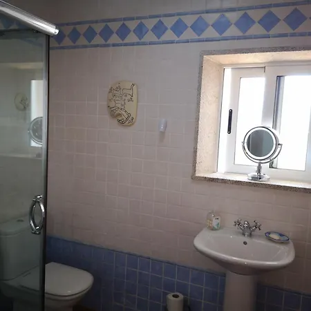 Shakti Rio Mino Eiras, O Rosal Dom wakacyjny San Bartolomé