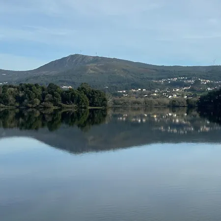 Shakti Rio Mino Eiras, O Rosal